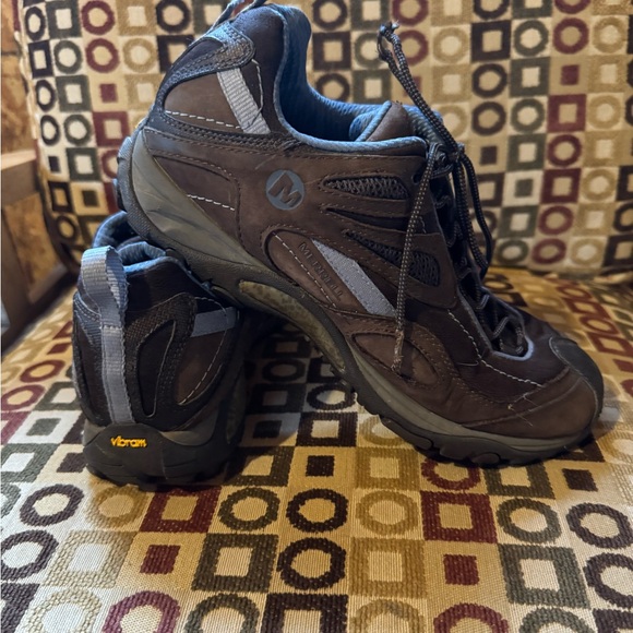 Merrell running shoes size 10 - excellent condition - Picture 2 of 5